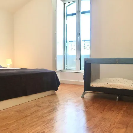 Timeless At The Heart Of The Village Ii アパート *