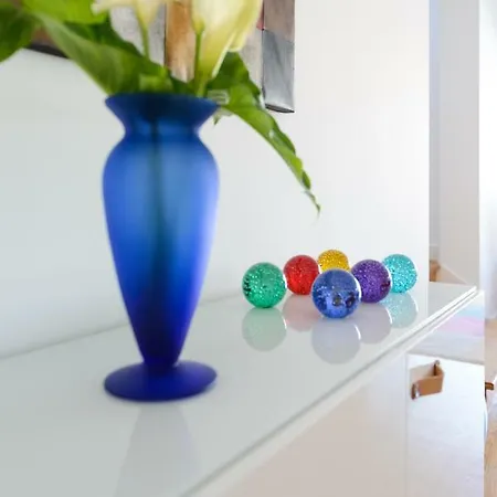 Timeless At The Heart Of The Village Ii * エリセイラ