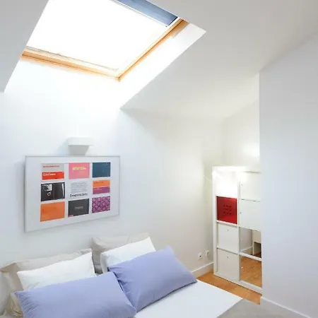 Timeless At The Heart Of The Village Ii *