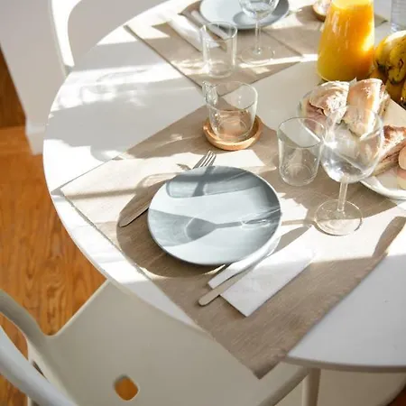 Timeless At The Heart Of The Village Ii * エリセイラ