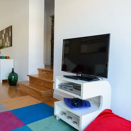 Timeless At The Heart Of The Village Ii *