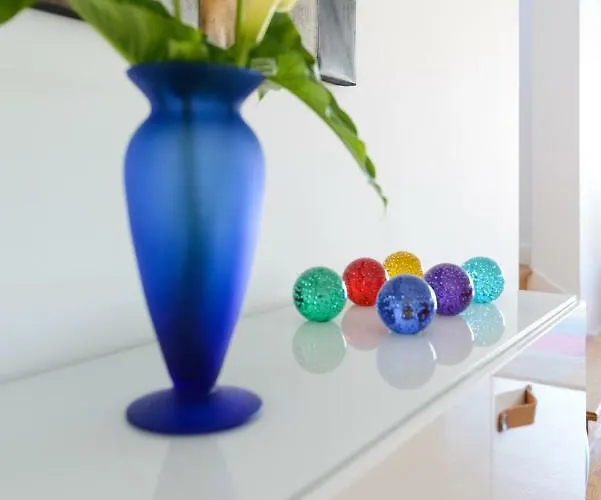 Timeless At The Heart Of The Village Ii * 埃里塞拉