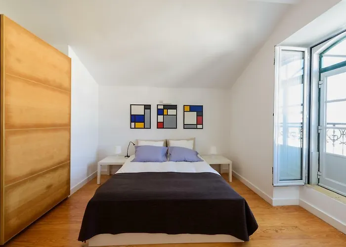 Timeless At The Heart Of The Village Ii *