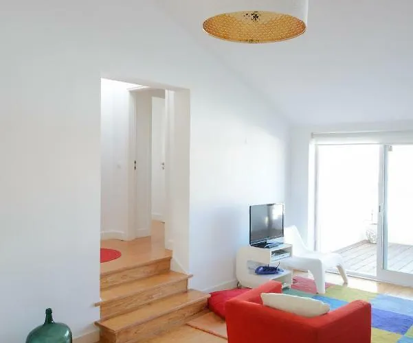 Timeless At The Heart Of The Village Ii *