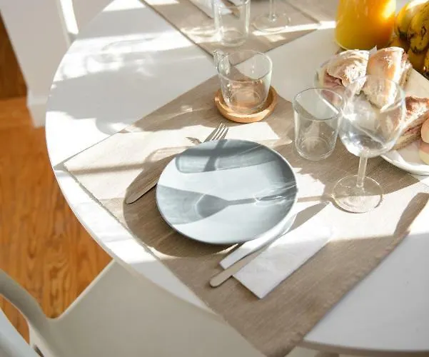 Timeless At The Heart Of The Village Ii * 埃里塞拉